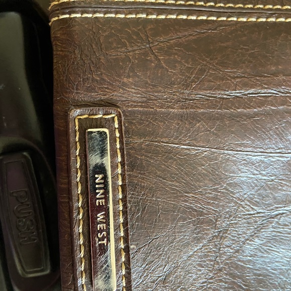 Bag - Picture 2 of 7